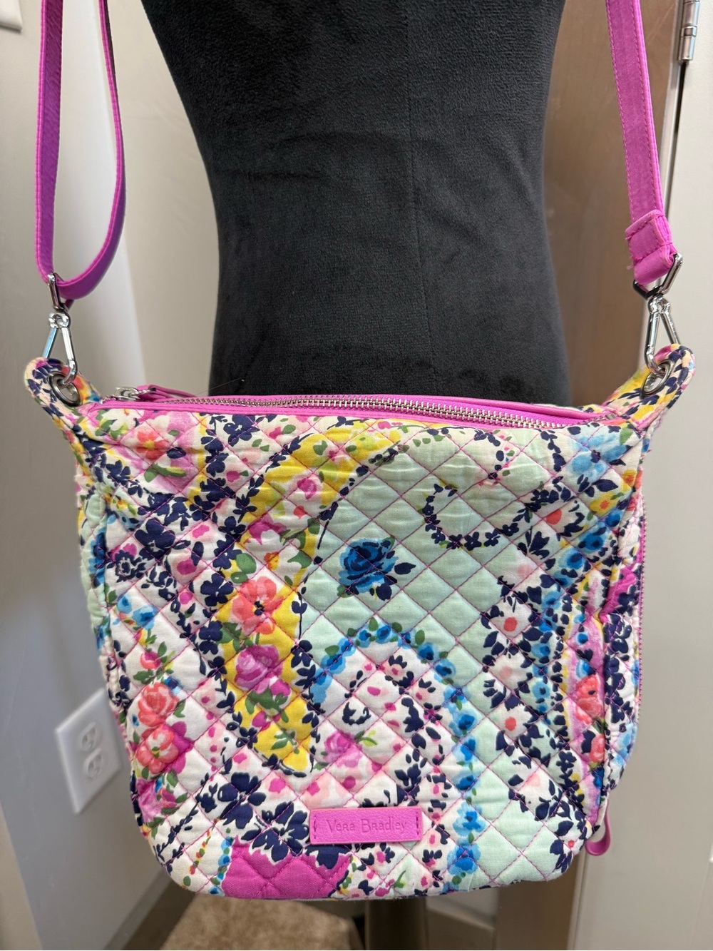 Vera Bradley Carson Hobo Crossbody Bag Top & Side Zip Pink “Wildflower Quilted